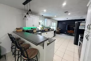 706 Venters St, Port Orange, FL 32127 - Photo 4