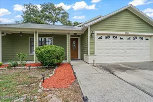 2390 Honeybrook Creek Dr, Melbourne, FL 32935 - Photo 2