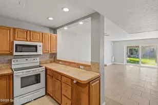 2925 N Jimmy Buffett Memorial Hwy, Indialantic, FL 32903 - Photo 8