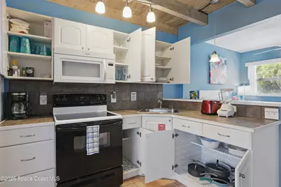 1381 S Orlando Avenue #1, Cocoa Beach, FL 32931 - Photo 6