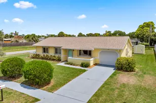 1091 Cadillac Dr NE, Palm Bay, FL 32905 - Photo 4