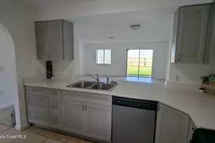 174 San Juan Cir, Melbourne, FL 32935 - Photo 8