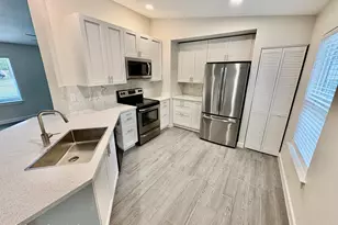 1274 Coral Reef Ave NW, Palm Bay, FL 32907 - Photo 8