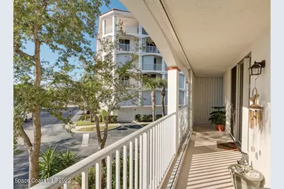 811 Del Rio Way #201, Merritt Island, FL 32953 - Photo 4