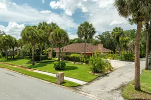 1875 Hammock Estate Ln, Melbourne, FL 32934 - Photo 4