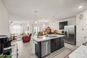 974 Sablon St SE, Palm Bay, FL 32909 - Photo 2