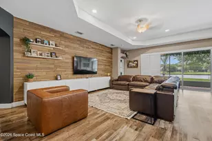 570 Gardendale Cir SE, Palm Bay, FL 32909 - Photo 6