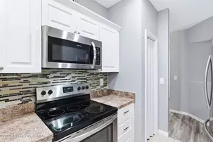 1045 Venetian Dr, Melbourne, FL 32904 - Photo 10