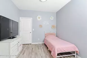 1045 Venetian Dr, Melbourne, FL 32904 - Photo 14