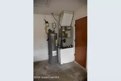 988 Hunt Street NW, Palm Bay, FL 32907 - Photo 1