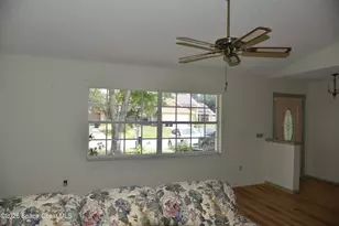 988 Hunt St NW, Palm Bay, FL 32907 - Photo 14