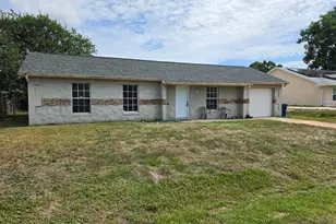 643 Binney St NE, Palm Bay, FL 32907 - Photo 2