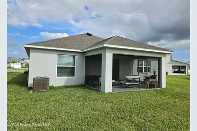 586 Cooper Court SW, Palm Bay, FL 32908 - Photo 4