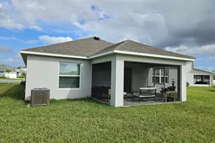 586 Cooper Ct SW, Palm Bay, FL 32908 - Photo 4