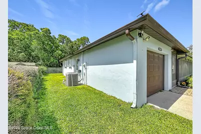 2635 5th Street, Vero Beach, FL 32962 - Photo 44