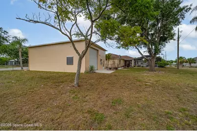 368 Thunderbird Avenue NW, Palm Bay, FL 32907 - Photo 46