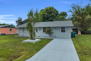18634 Goodman Cir, Port Charlotte, FL 33948 - Photo 4