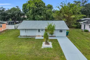 18634 Goodman Cir, Port Charlotte, FL 33948 - Photo 8