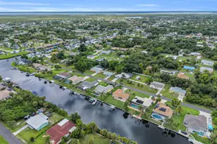 18634 Goodman Cir, Port Charlotte, FL 33948 - Photo 10