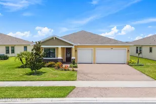 1363 Great Belt Cir, Melbourne, FL 32940 - Photo 2