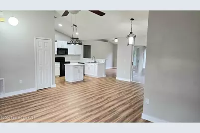 580 Harrisburg Street SW, Palm Bay, FL 32908 - Photo 4