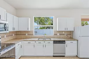 3747 Mt Carmel Ln, Melbourne, FL 32901 - Photo 4