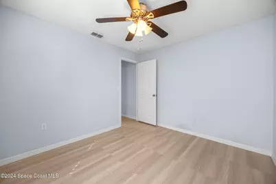1515 Vista Lake Circle, Melbourne, FL 32904 - Photo 20