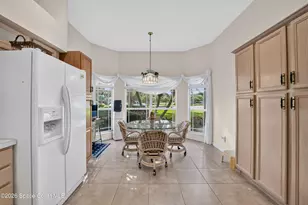 560 Greenleaf Ln, Titusville, FL 32780 - Photo 10