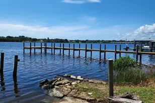9581 Parker Dr, Micco, FL 32976 - Photo 10