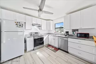 584 N Wickham Rd, Melbourne, FL 32935 - Photo 8