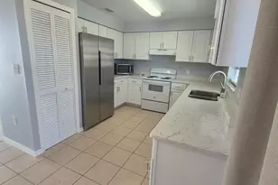 426 Jupiter Blvd NW, Palm Bay, FL 32907 - Photo 4