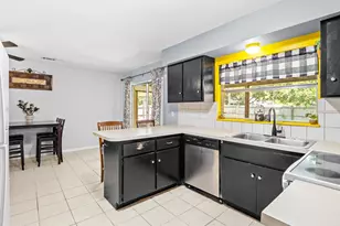 674 Antigua St NE, Palm Bay, FL 32907 - Photo 2