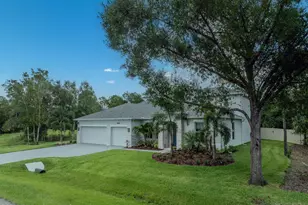 3723 Ornis Ct, Grant-Valkaria, FL 32950 - Photo 4