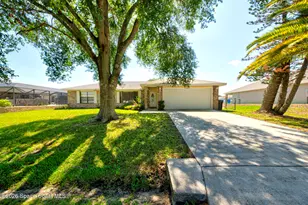 1085 Celle Ave NW, Palm Bay, FL 32907 - Photo 1