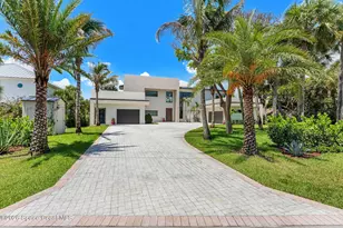 7866 Casuarina Dr, Melbourne Beach, FL 32951 - Photo 6