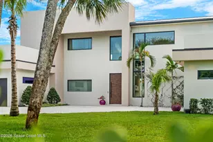 7866 Casuarina Dr, Melbourne Beach, FL 32951 - Photo 14