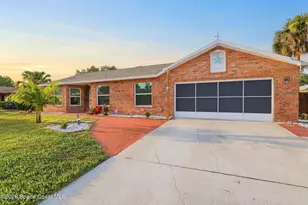 965 Elmont St NW, Palm Bay, FL 32907 - Photo 2