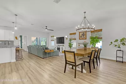 466 Olmsted Street SW, Palm Bay, FL 32908 - Photo 6