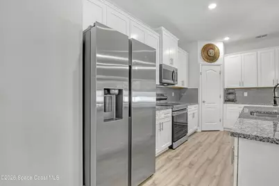 466 Olmsted Street SW, Palm Bay, FL 32908 - Photo 14