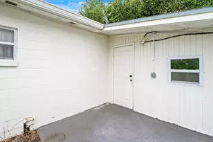 979 Alexia St, Melbourne, FL 32935 - Photo 20
