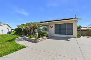 7232 Omega Ct, Zephyrhills, FL 33541 - Photo 2