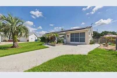 7232 Omega Court, Zephyrhills, FL 33541 - Photo 4