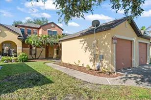 990 Luminary Cir, Melbourne, FL 32901 - Photo 2