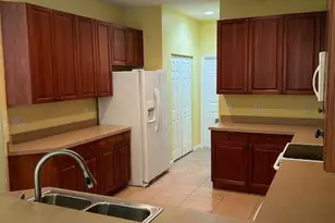 433 Gardendale Cir SE, Palm Bay, FL 32909 - Photo 4