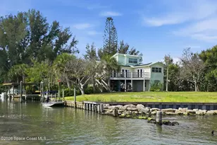 53 Vip Is, Grant-Valkaria, FL 32949 - Photo 2