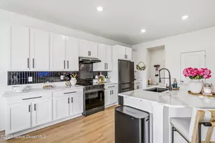 446 Glaspell Cir SE, Palm Bay, FL 32909 - Photo 12