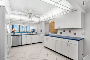 1175 Jimmy Buffett Memorial Hwy, Satellite Beach, FL 32937 - Photo 20