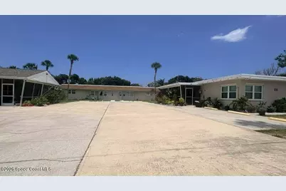 335 S Brevard Ave Avenue #E, Cocoa Beach, FL 32931 - Photo 2