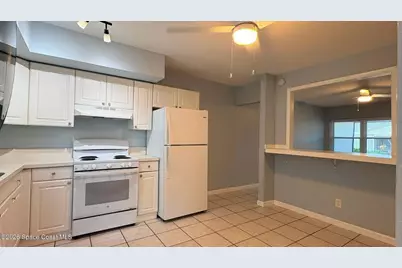 335 S Brevard Ave Avenue #E, Cocoa Beach, FL 32931 - Photo 8