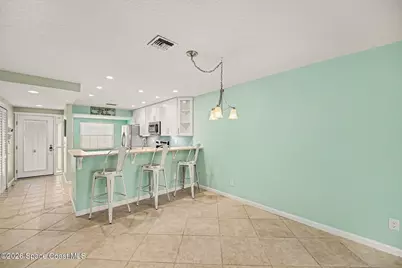 290 Paradise Boulevard #2, Indialantic, FL 32903 - Photo 2